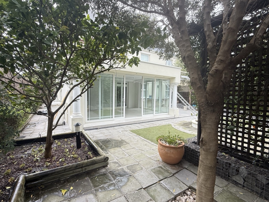 To Let Commercial Property for Rent in Paardevlei Western Cape